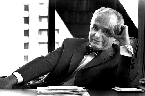 Louis Kelso – Economia Binaria: Chiedimi cos’è!