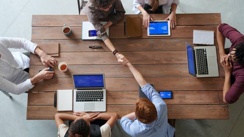 Come acquistare un’azienda? Risparmia ed evita problemi
